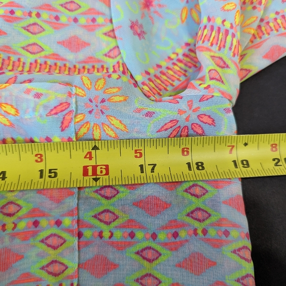 Spring / Summer Button Down Blouse - Picture 5 of 9